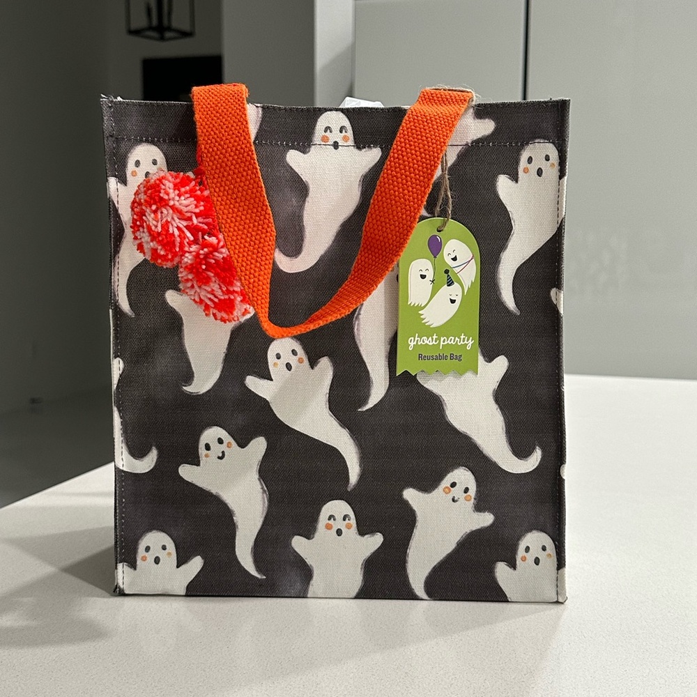 🆕 Ghost 👻 Halloween Canvas Candy Bag!